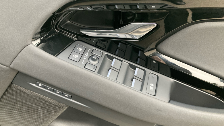 Land Rover Range Rover Evoque 2.0 D200 Dynamic SE 5dr Auto Diesel Hatchback